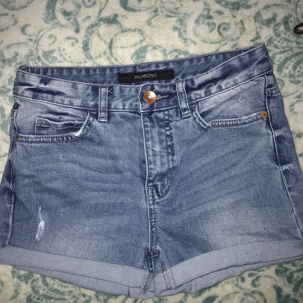 Billabong shorts